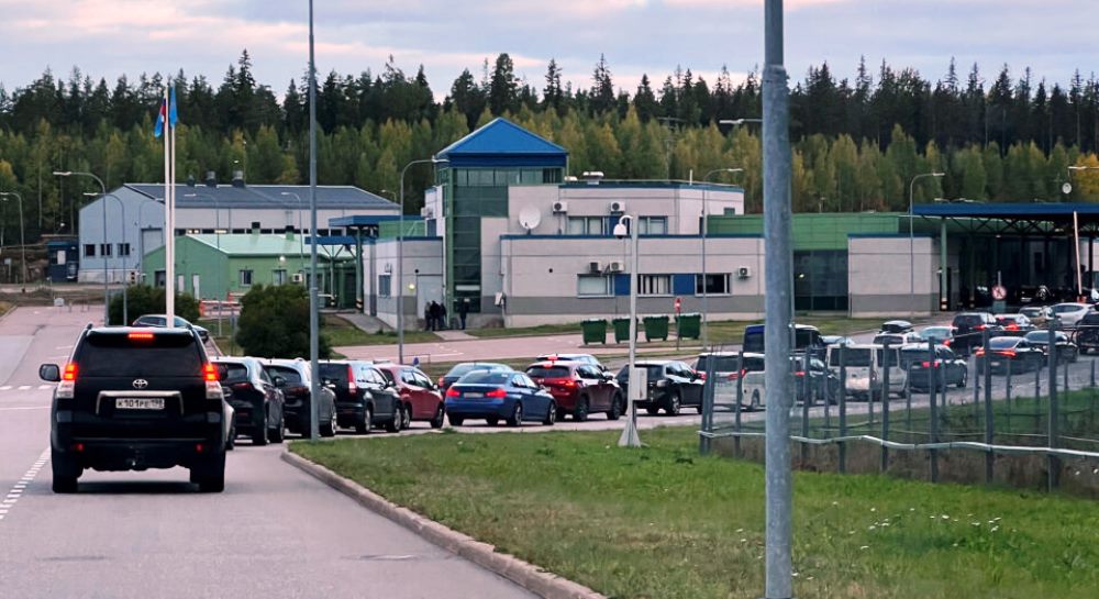 Frike nga rekrutimi per lufte, mijera ruse largohen drejt Finlandes